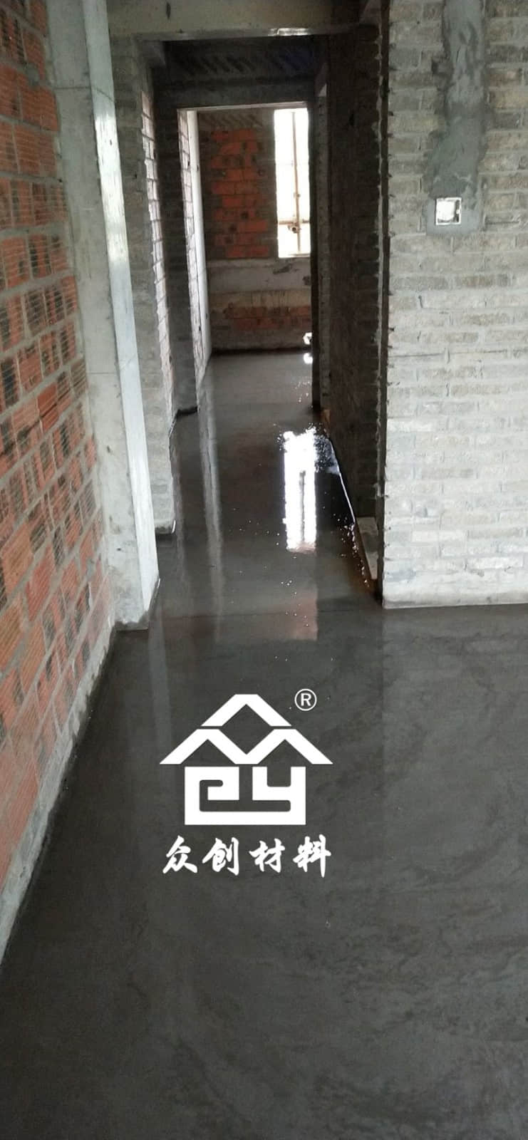 HKS改性聚丙烯保溫隔聲板現場施工現場-灑水養護 HKS改性聚丙烯保溫隔聲板現場施工現場-灑水養護